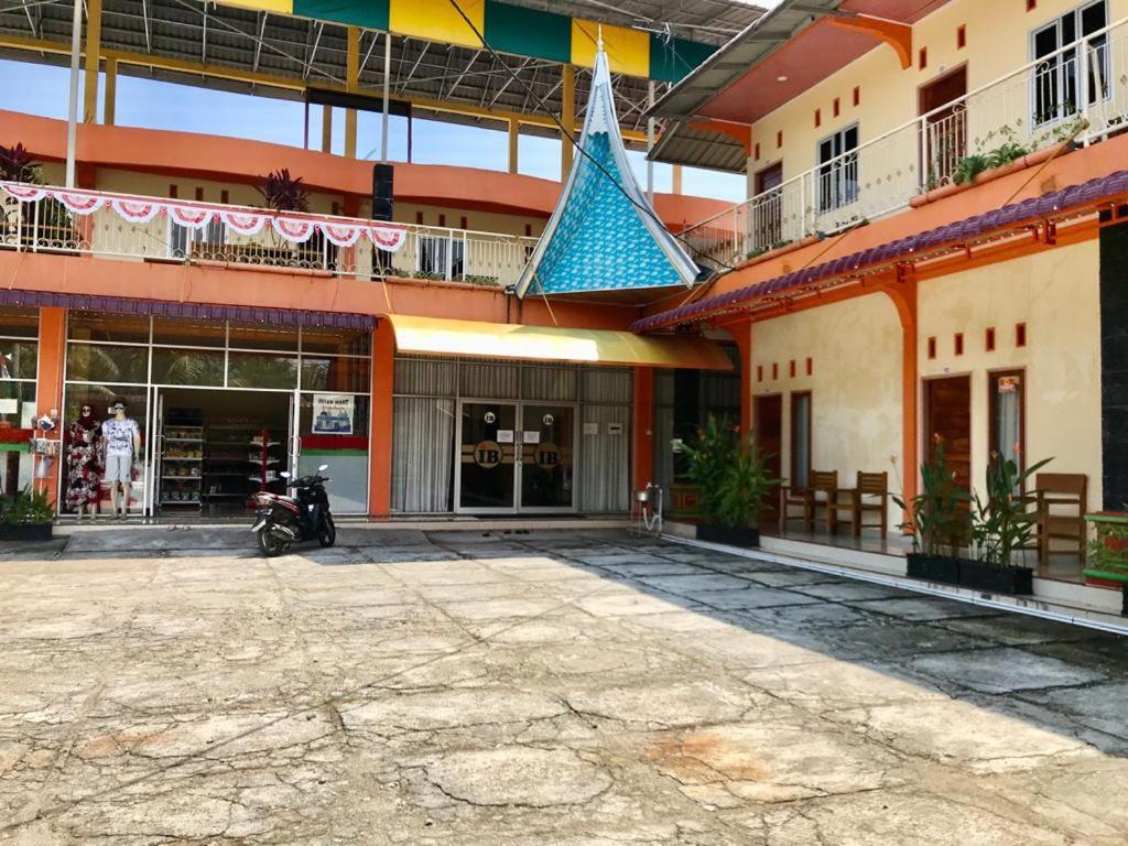 Penginapan Intan Bandara Padang  Ngoại thất bức ảnh