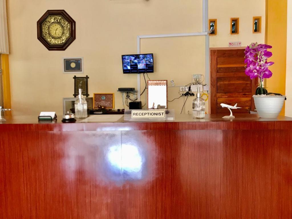 Penginapan Intan Bandara Padang  Ngoại thất bức ảnh