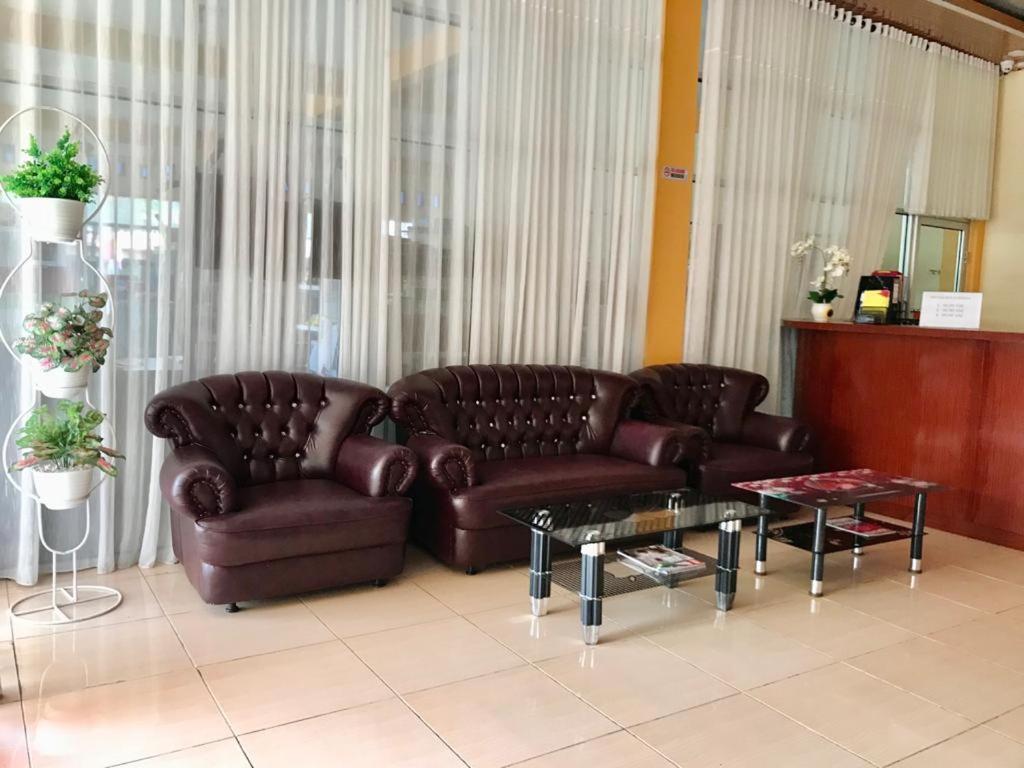 Penginapan Intan Bandara Padang  Ngoại thất bức ảnh